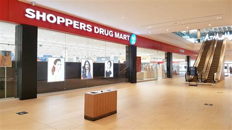 Shoppers Drug Mart Plaza .